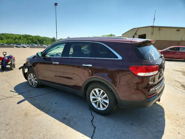 5XYPG4A57JG360549 2018 KIA SORENTO - Image 2
