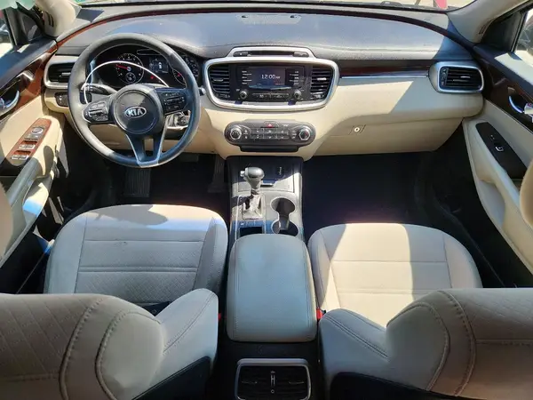 5XYPG4A57JG360549 2018 KIA SORENTO - Image 8