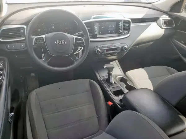 5XYPG4A57KG440905 2019 KIA SORENTO - Image 8