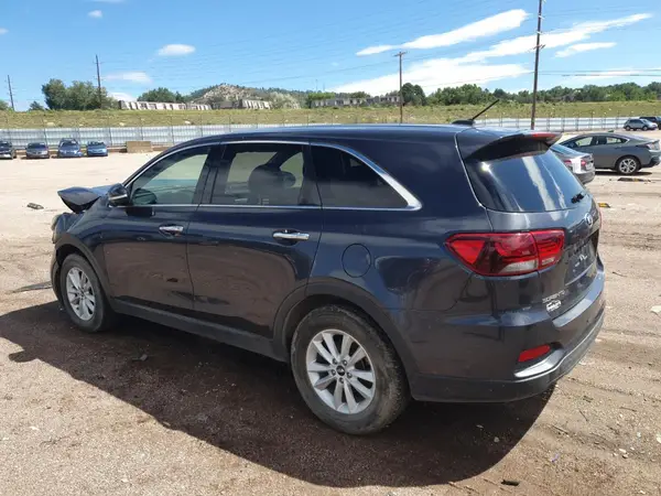 5XYPG4A57KG477520 2019 KIA SORENTO - Image 2