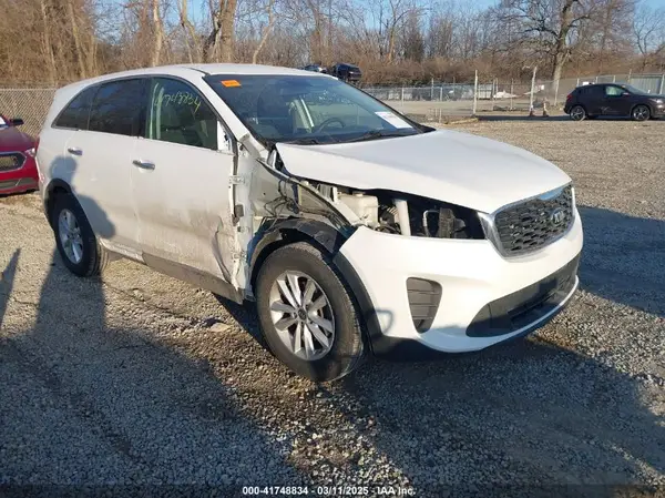 5XYPG4A57KG481194 2019 KIA SORENTO - Image 1