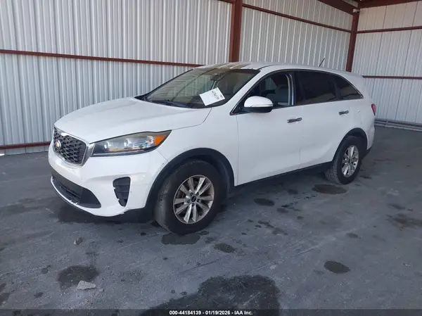 5XYPG4A57KG487108 2019 KIA SORENTO - Image 2