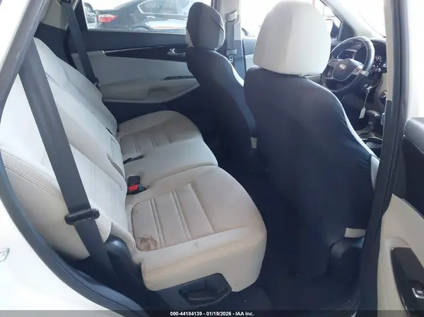 5XYPG4A57KG487108 2019 KIA SORENTO - Image 8