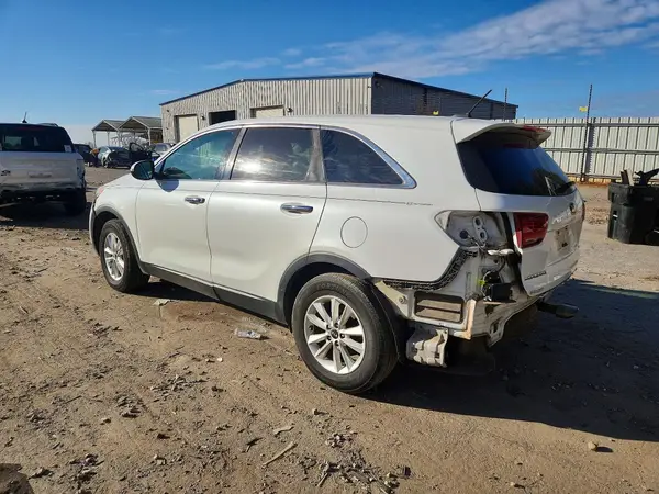 5XYPG4A57KG489148 2019 KIA SORENTO - Image 2