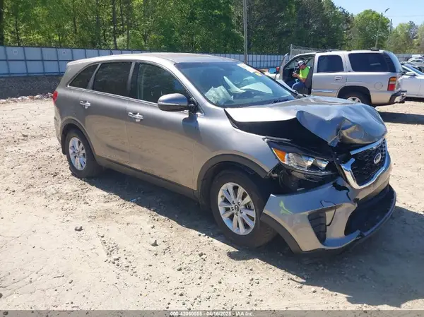 5XYPG4A57KG494222 2019 KIA SORENTO - Image 1