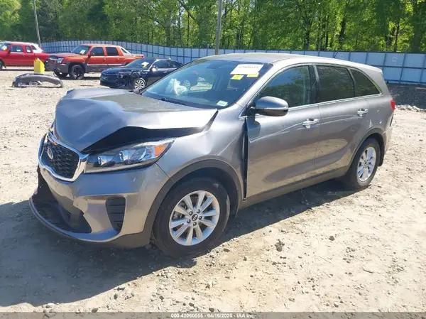 5XYPG4A57KG494222 2019 KIA SORENTO - Image 2