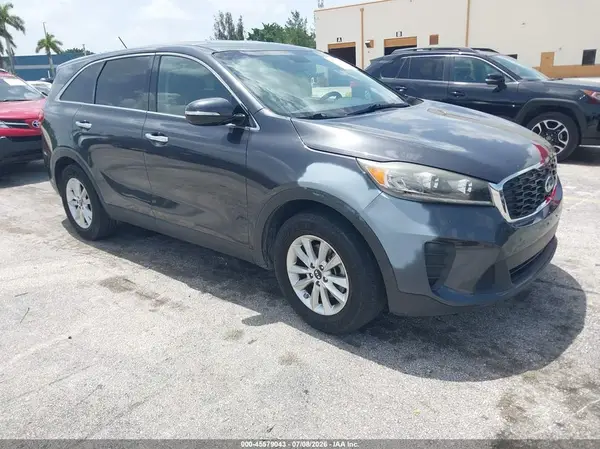 5XYPG4A57KG556573 2019 KIA SORENTO - Image 1
