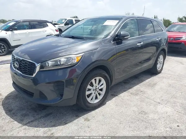5XYPG4A57KG556573 2019 KIA SORENTO - Image 2