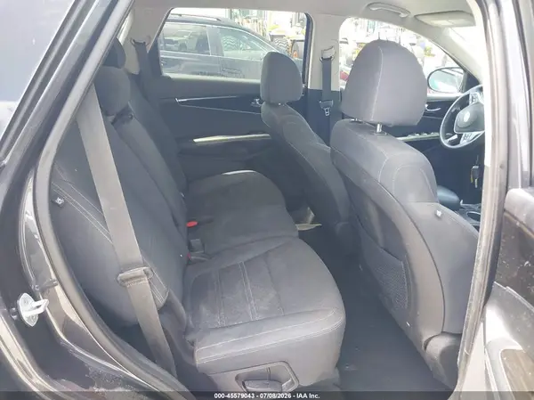 5XYPG4A57KG556573 2019 KIA SORENTO - Image 8