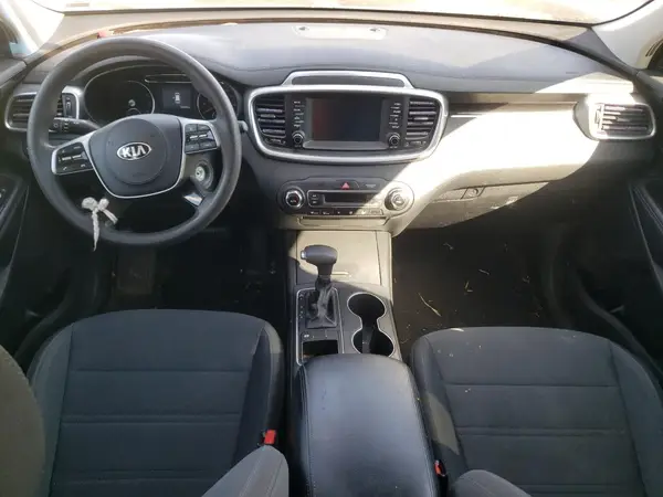 5XYPG4A57KG558307 2019 KIA SORENTO - Image 8
