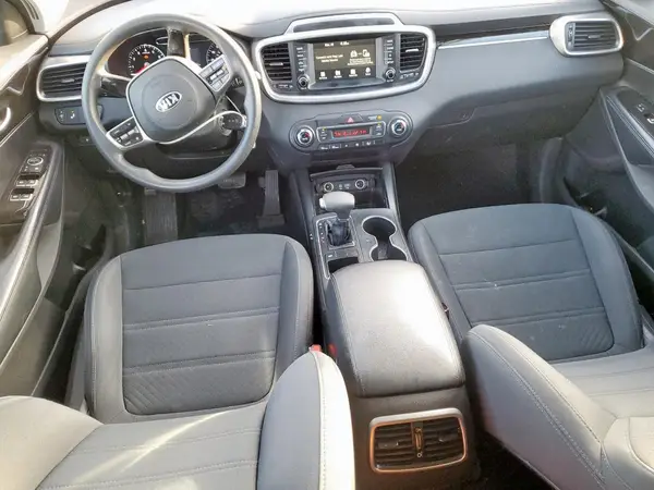 5XYPG4A57KG561093 2019 KIA SORENTO - Image 8