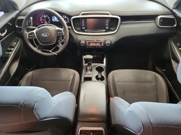 5XYPG4A57KG573132 2019 KIA SORENTO - Image 8