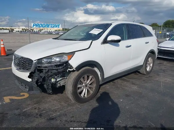 5XYPG4A57LG620550 2020 KIA SORENTO - Image 2