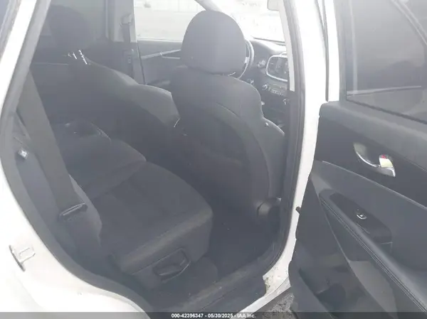 5XYPG4A57LG622816 2020 KIA SORENTO - Image 8