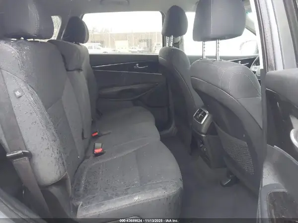 5XYPG4A57LG629698 2020 KIA SORENTO - Image 8