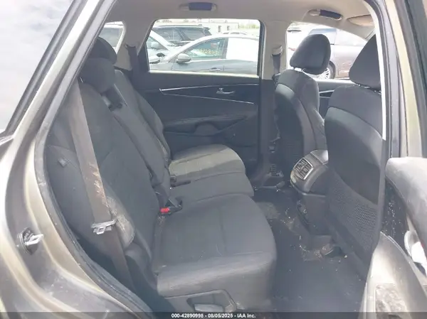 5XYPG4A58GG009688 2016 KIA SORENTO - Image 8