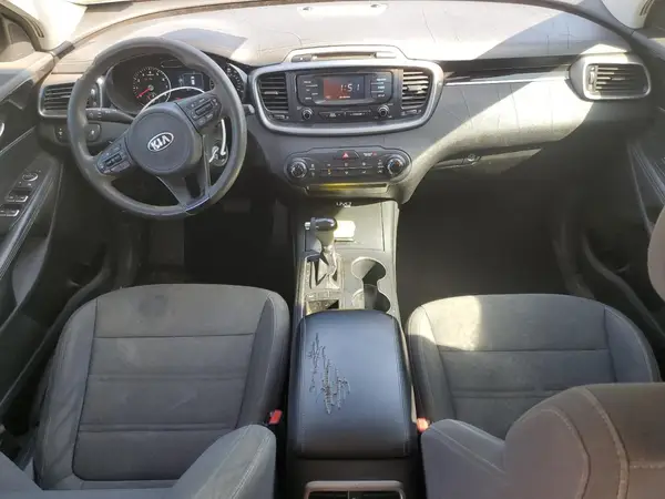 5XYPG4A58GG019928 2016 KIA SORENTO - Image 8