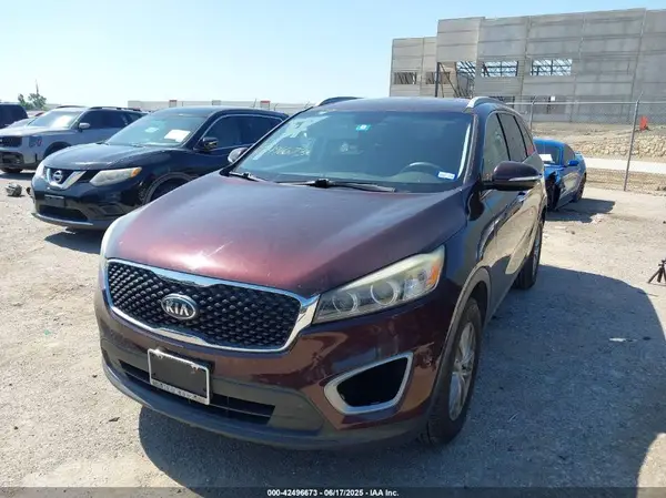 5XYPG4A58GG036812 2016 KIA SORENTO - Image 2