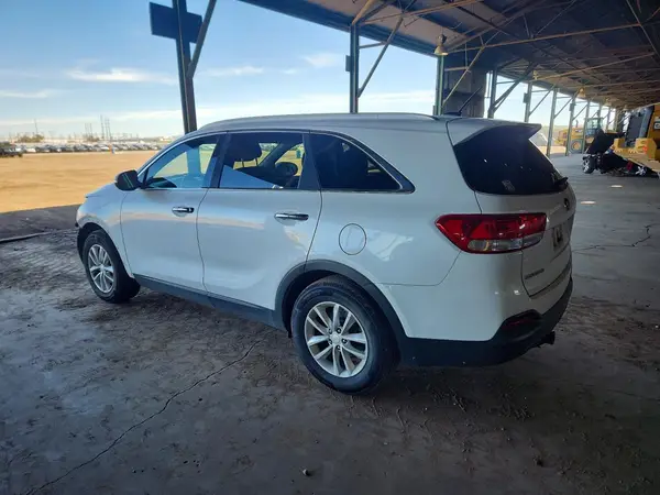 5XYPG4A58GG082639 2016 KIA SORENTO - Image 2