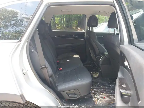 5XYPG4A58GG120404 2016 KIA SORENTO - Image 8