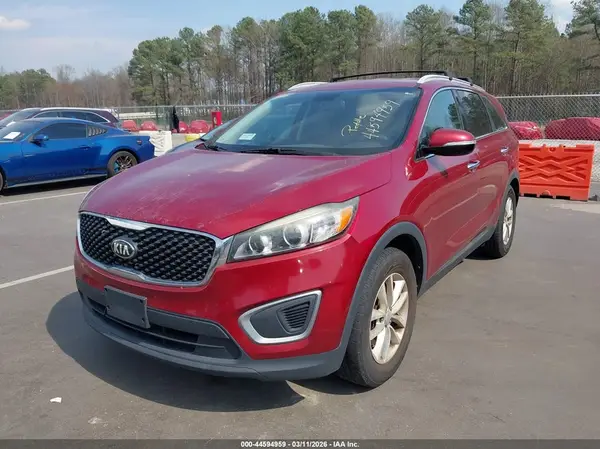 5XYPG4A58GG157923 2016 KIA SORENTO - Image 2