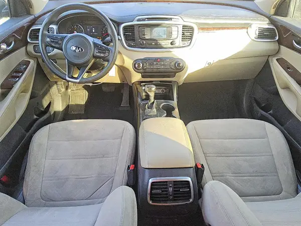 5XYPG4A58HG202943 2017 KIA SORENTO - Image 8