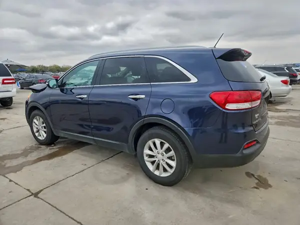 5XYPG4A58HG208841 2017 KIA SORENTO - Image 2