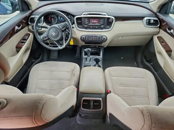5XYPG4A58HG208841 2017 KIA SORENTO - Image 8
