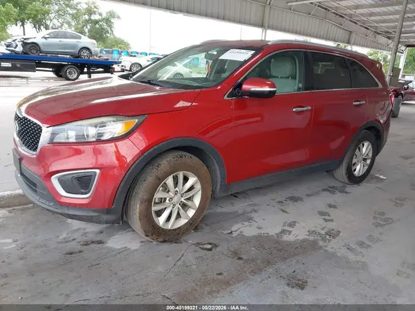 5XYPG4A58HG209956 2017 KIA SORENTO - Image 2