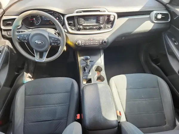 5XYPG4A58HG221024 2017 KIA SORENTO - Image 8