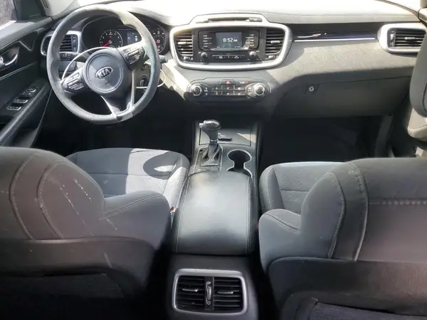 5XYPG4A58HG223193 2017 KIA SORENTO - Image 8