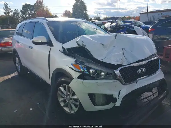 5XYPG4A58HG226840 2017 KIA SORENTO - Image 1