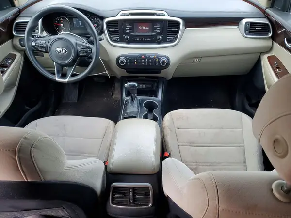 5XYPG4A58HG228569 2017 KIA SORENTO - Image 8