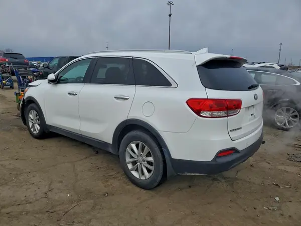 5XYPG4A58HG233111 2017 KIA SORENTO - Image 2