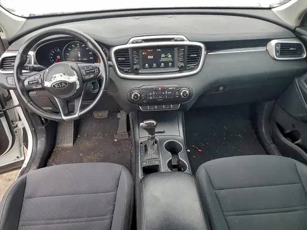 5XYPG4A58HG233111 2017 KIA SORENTO - Image 8