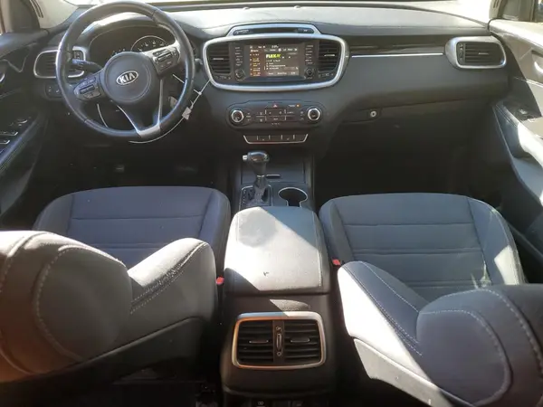 5XYPG4A58HG287721 2017 KIA SORENTO - Image 8