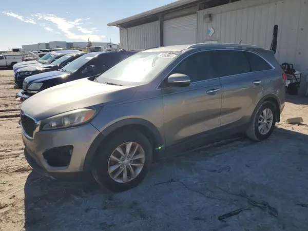 5XYPG4A58HG289825 2017 KIA SORENTO - Image 1