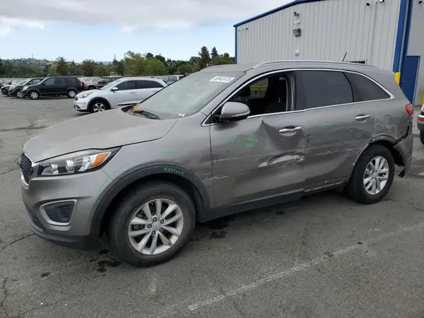 5XYPG4A58JG358597 2018 KIA SORENTO - Image 1