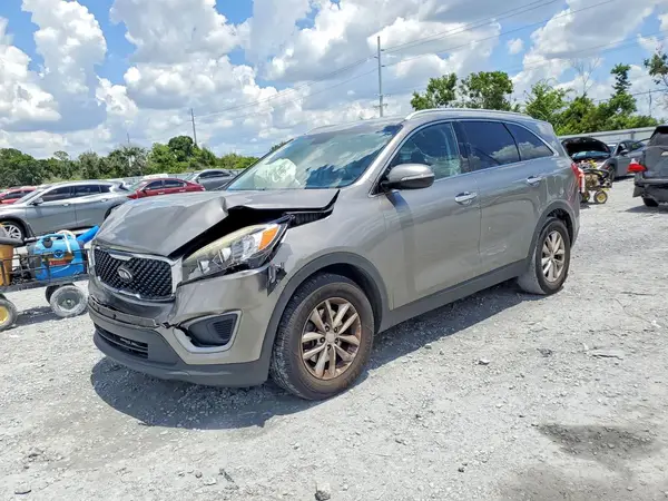 5XYPG4A58JG394760 2018 KIA SORENTO - Image 1
