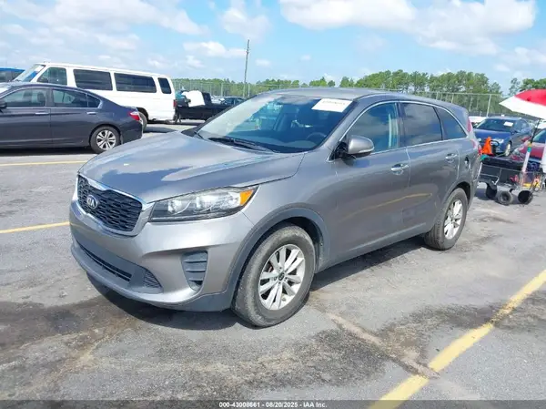 5XYPG4A58KG452559 2019 KIA SORENTO - Image 2