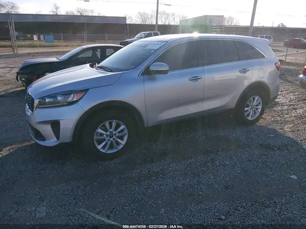 5XYPG4A58KG481415 2019 KIA SORENTO - Image 2