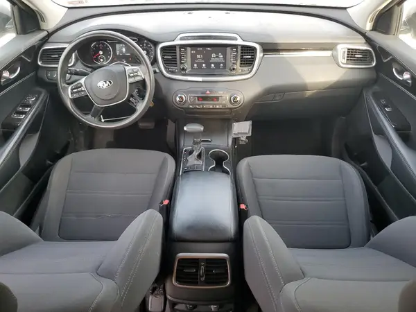 5XYPG4A58KG483360 2019 KIA SORENTO - Image 8