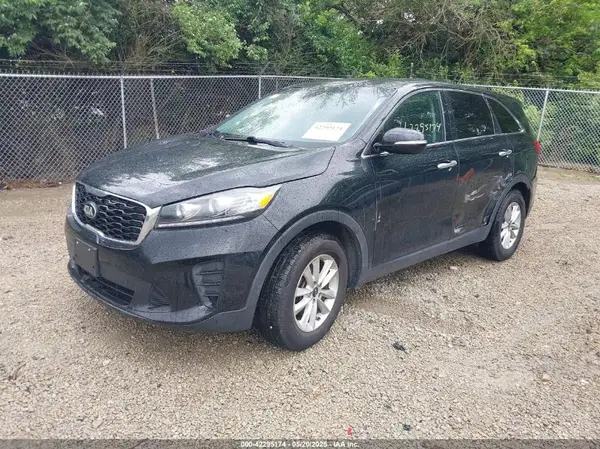 5XYPG4A58KG487814 2019 KIA SORENTO - Image 2