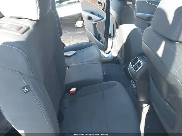 5XYPG4A58KG488428 2019 KIA SORENTO - Image 8