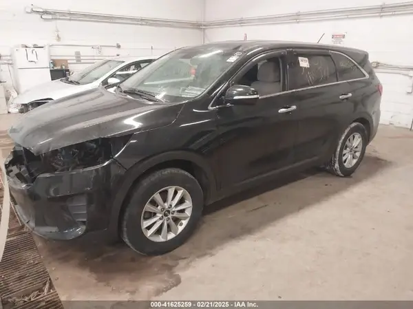 5XYPG4A58KG489689 2019 KIA SORENTO - Image 2