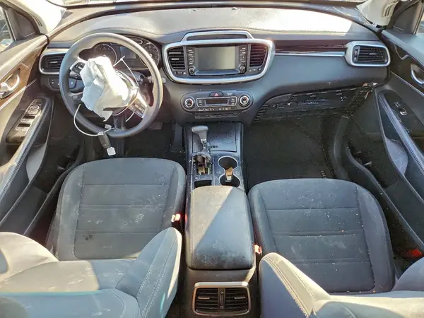 5XYPG4A58KG495475 2019 KIA SORENTO - Image 8