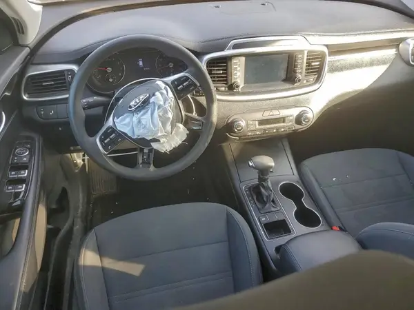 5XYPG4A58KG567789 2019 KIA SORENTO - Image 8
