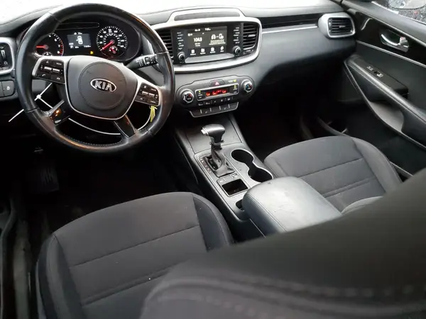 5XYPG4A58KG594264 2019 KIA SORENTO - Image 8