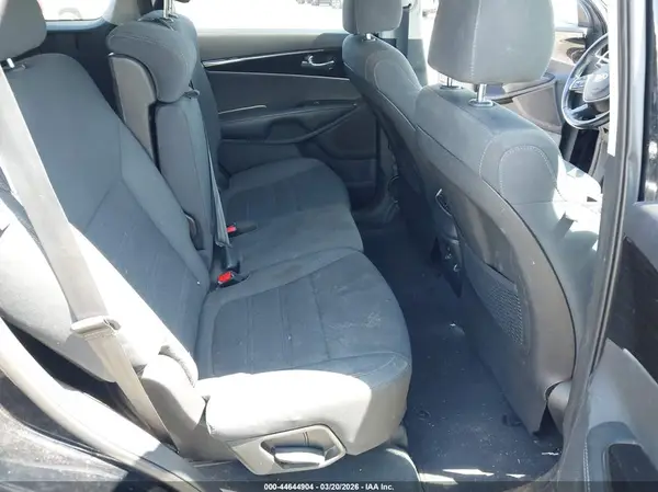 5XYPG4A58KG597763 2019 KIA SORENTO - Image 8