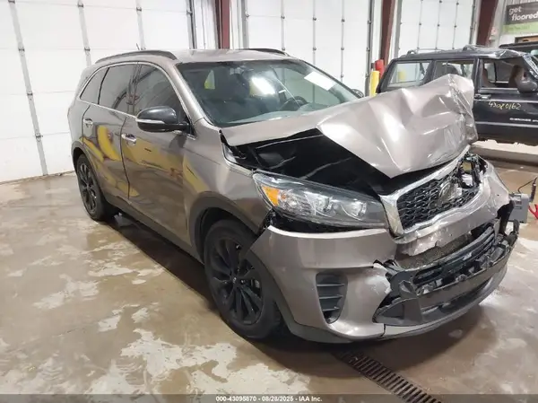 5XYPG4A58KG598198 2019 KIA SORENTO - Image 1